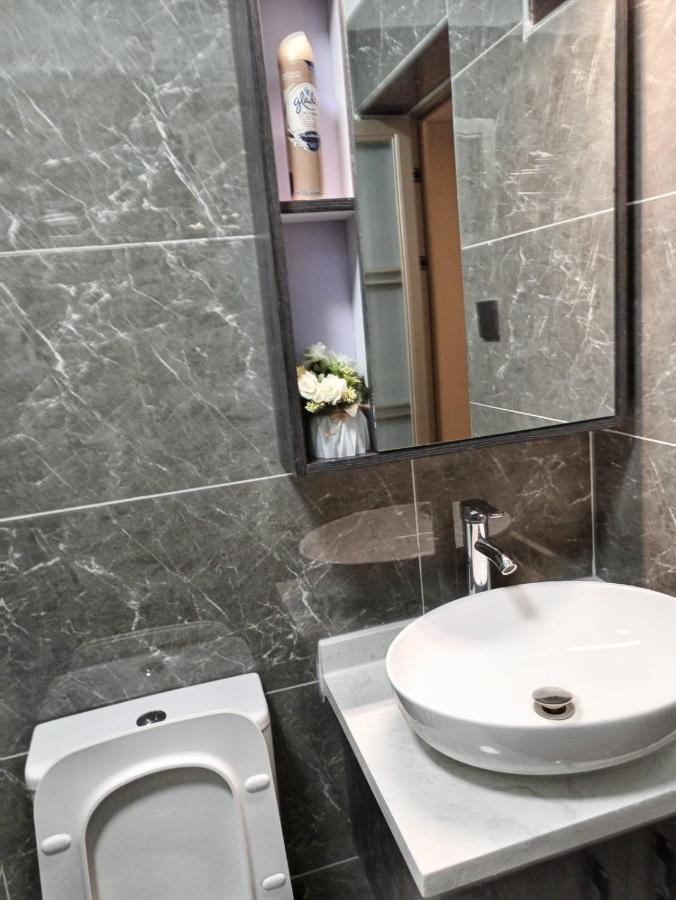 Stayrest Safari Tours New 3 Bedroom Apartments In Kilimani Nairobi With Rooftop Pool Екстер'єр фото